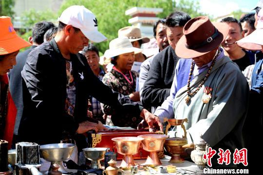 西藏瓊結(jié)多項(xiàng)非遺集體亮相 呈優(yōu)秀傳統(tǒng)文化盛宴