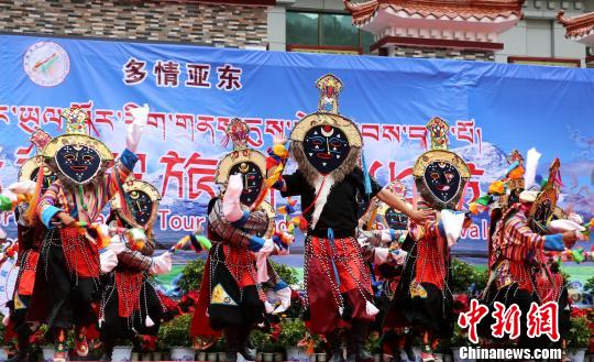 西藏邊陲重鎮(zhèn)亞東舉行首屆國際旅游文化節(jié)