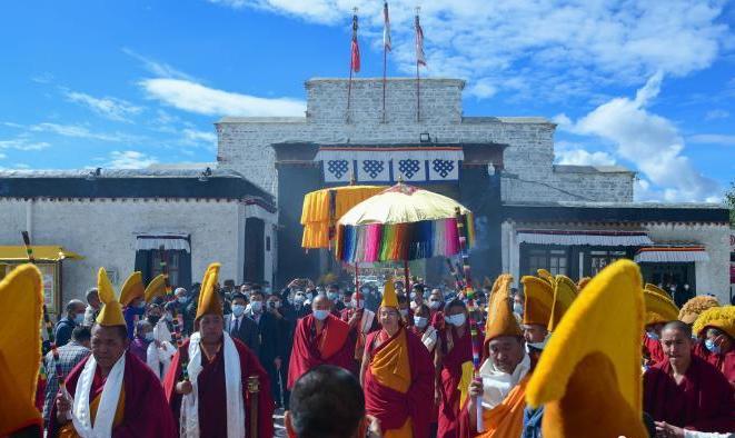 8月8日，全國政協(xié)常委、中國佛教協(xié)會副會長、中國佛協(xié)西藏分會會長班禪額爾德尼·確吉杰布從拉薩回到駐錫地扎什倫布寺。 <a target='_blank' ><p  align=