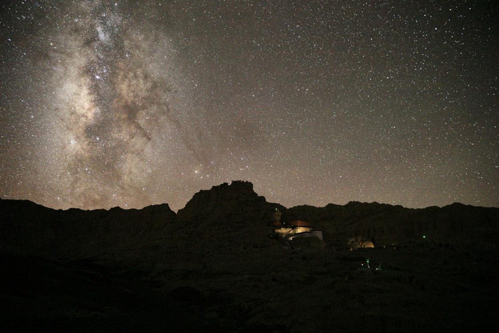 阿里暗夜星空。旦真次旦攝