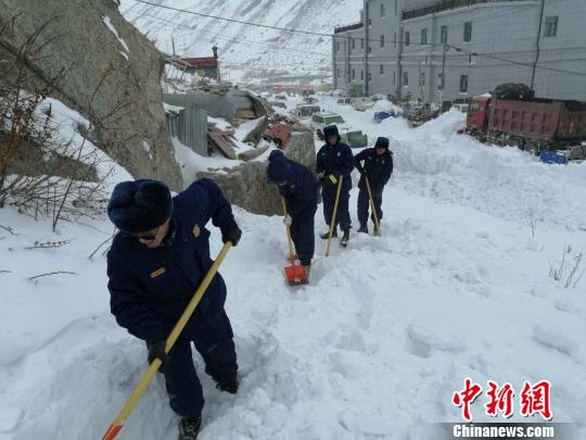 春節(jié)、藏歷年期間西藏消防堅(jiān)守崗位保民眾安穩(wěn)過年